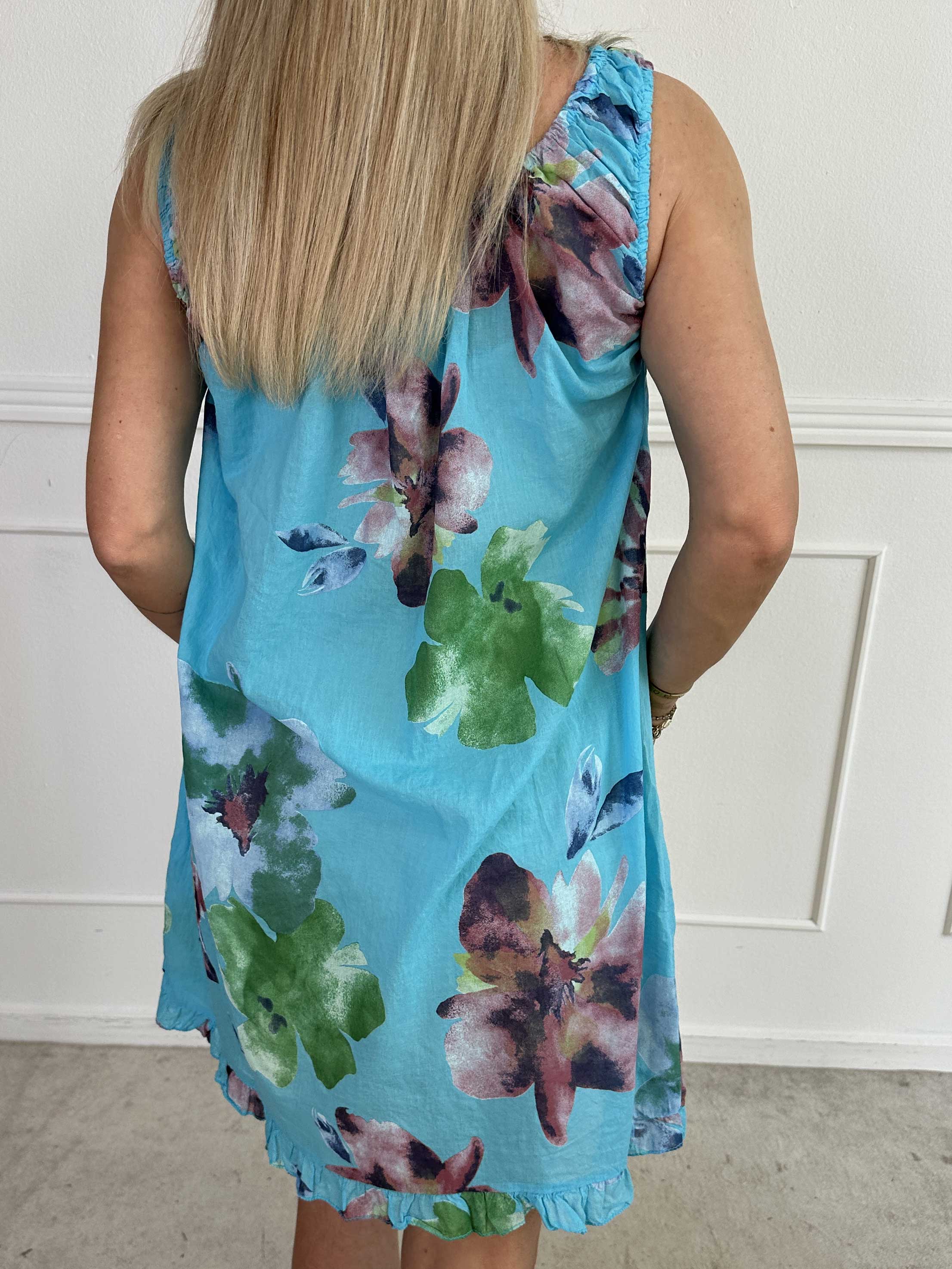 Achlys - Let og luftig tunikakjole med blomsterprint